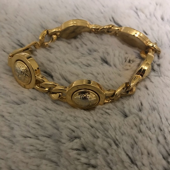 Stunning Authentic Versace gold bracelet - Picture 11 of 16